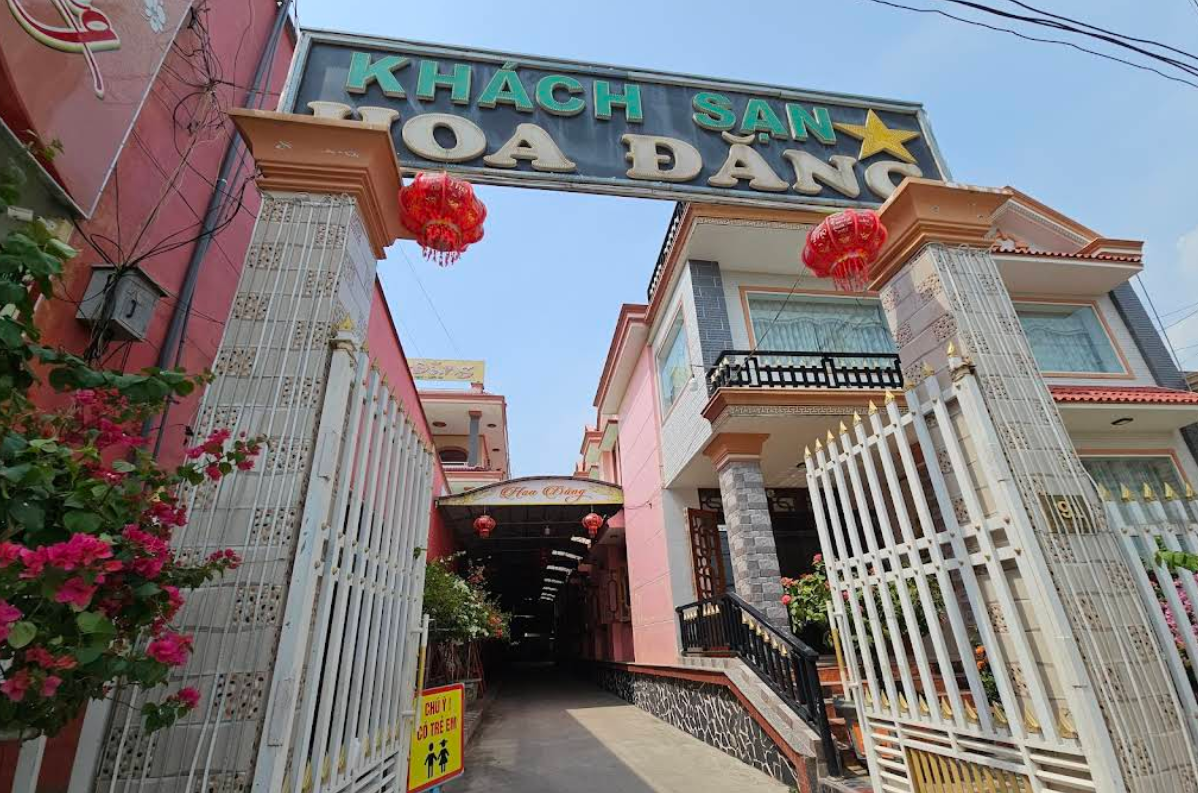 KHÁCH SẠN HOA ĐĂNG